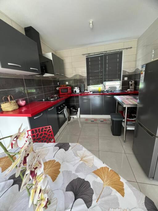 Paisible Studio Cosy Saint-Louis Luaran gambar